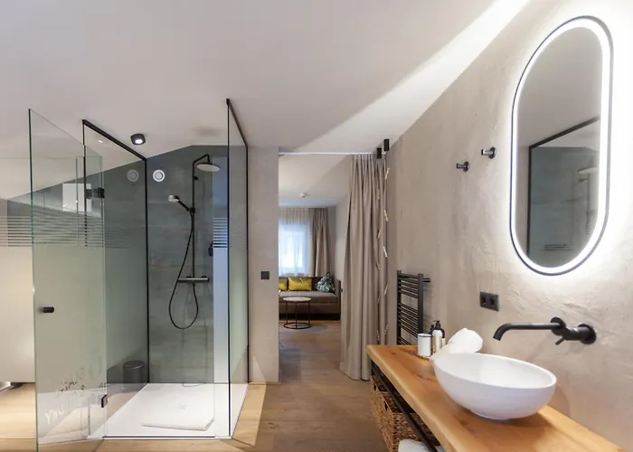 Glanz & Glory بيت ضيافة 3*