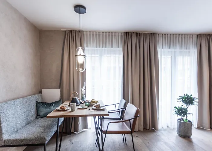 بيت ضيافة Glanz & Glory 3*