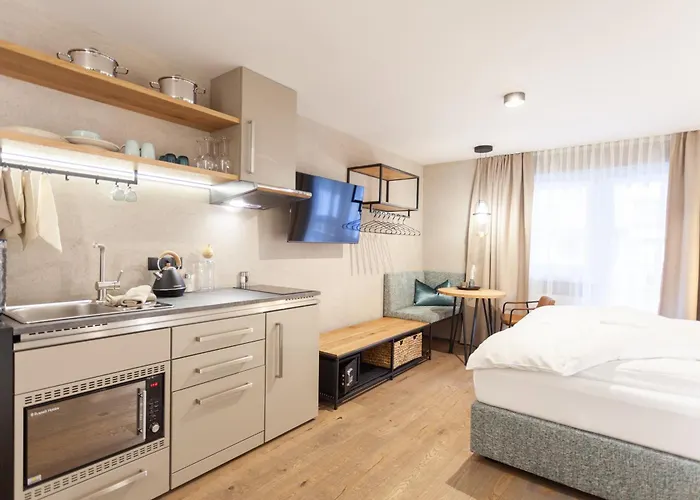 Glanz & Glory بيت ضيافة 3*