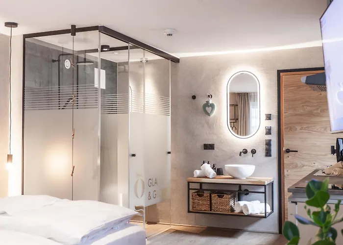 Glanz & Glory Гостевой дом 3*