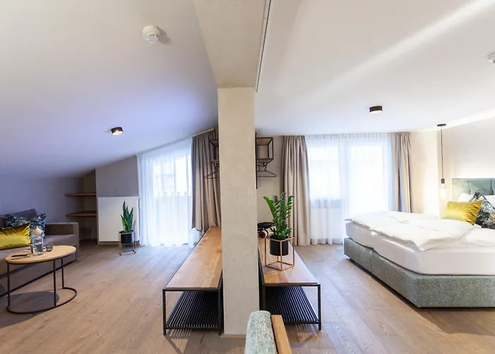 Glanz&glory Pensionat 3*